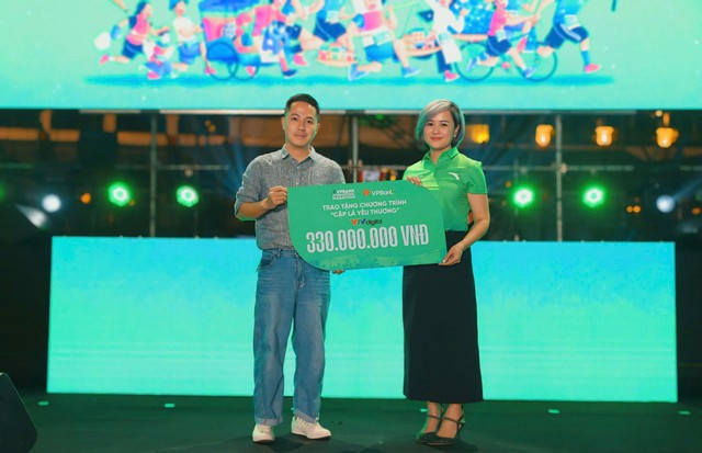 Khai mạc giải chạy VPBank Hanoi International Marathon 2024 - Ảnh 3.