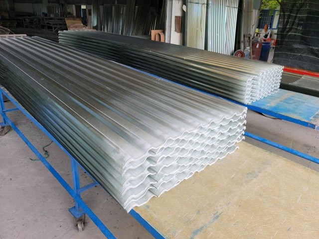 Sắt thép SATA – Đơn vị cung cấp tôn nhựa lấy sáng chất lượng - Ảnh 2.
