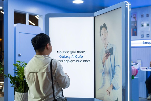 Giới trẻ nói gì về quán cà phê công nghệ Interactive Galaxy AI siêu hot tại Saigon Centre? - Ảnh 5.