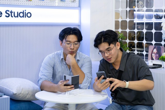 Giới trẻ nói gì về quán cà phê công nghệ Interactive Galaxy AI siêu hot tại Saigon Centre? - Ảnh 8.