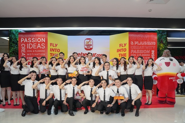 Vietjet chắp cánh ước mơ bay với hội tuyển dụng tiếp viên tháng 10 - Ảnh 2.