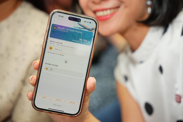 Giới trẻ mách nhau lên MoMo liên kết tài khoản Bông Sen Vàng (Vietnam Airlines) trong phút mốt, chốt ưu đãi gấp đôi - Ảnh 2.
