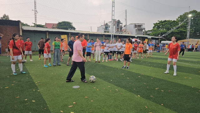 Khi bóng đá trở thành tình yêu và lan tỏa - Ảnh 1.