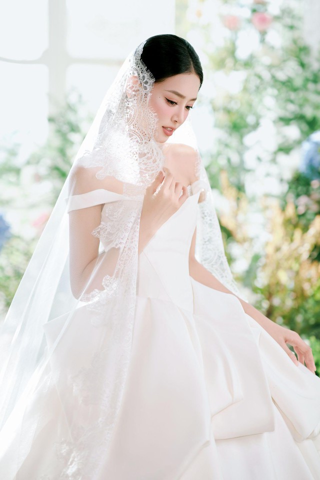 White Rose Bridal - Bộ sưu tập váy cưới cao cấp kết hợp cùng Á hậu Bùi Khánh Linh, nâng tầm giấc mơ cô dâu Việt - Ảnh 2.