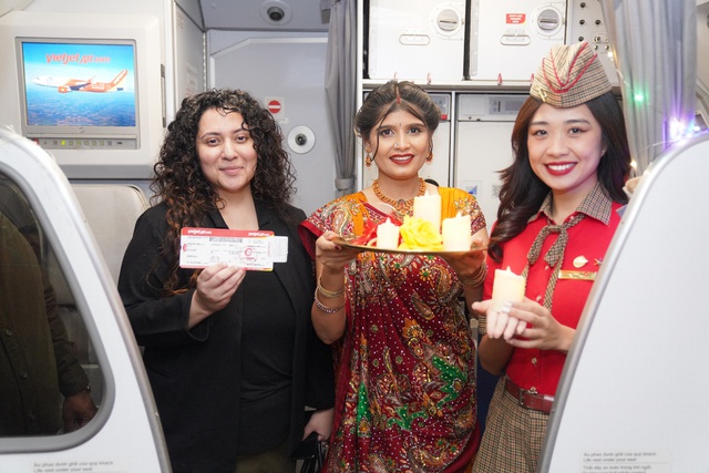 Đón lễ hội Diwali cùng Vietjet: Niềm vui ngập tràn, nhận quà ý nghĩa - Ảnh 13.