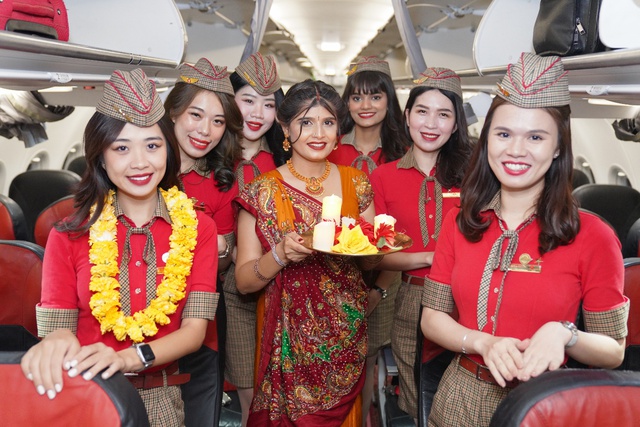 Đón lễ hội Diwali cùng Vietjet: Niềm vui ngập tràn, nhận quà ý nghĩa - Ảnh 10.