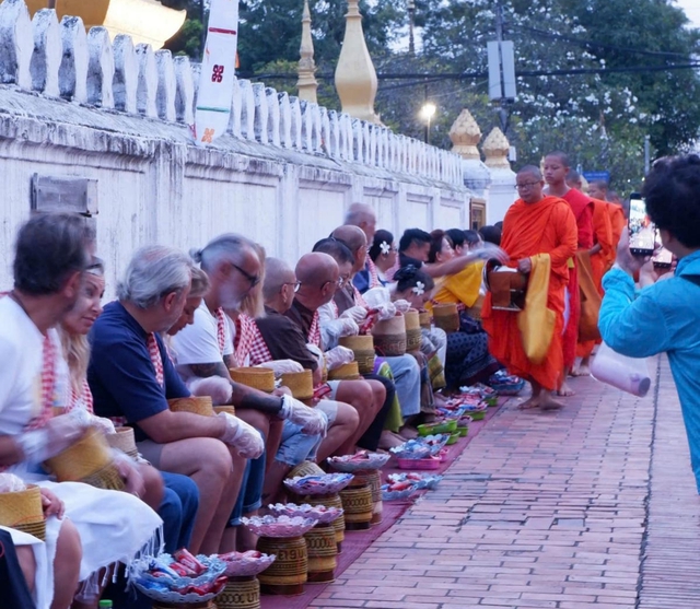 Ghé thăm một nước Lào yên bình những ngày cuối năm - Ảnh 8.