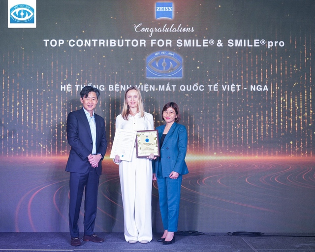 Mắt Việt - Nga nhận giải thưởng phẫu thuật khúc xạ Smile và Smile Pro nhiều nhất Việt Nam - Ảnh 2.