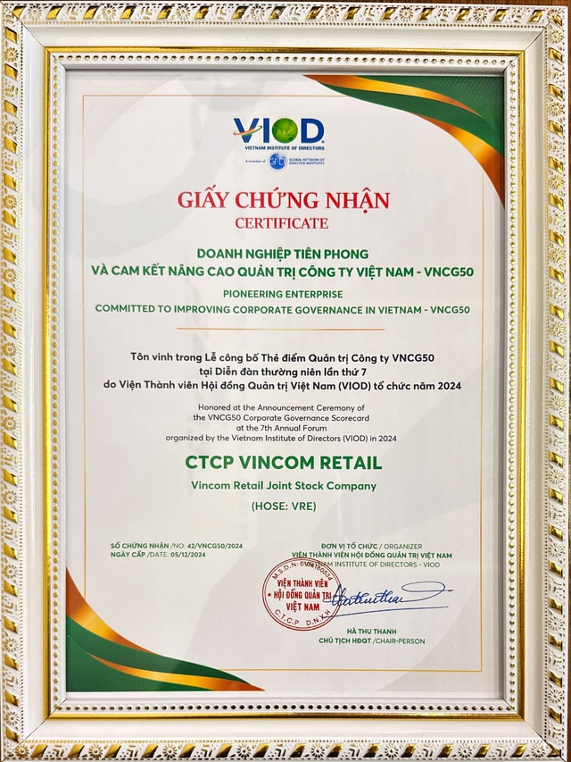 Vincom Retail được vinh danh trong hai giải thưởng cao quý hàng đầu Việt Nam- Ảnh 1.