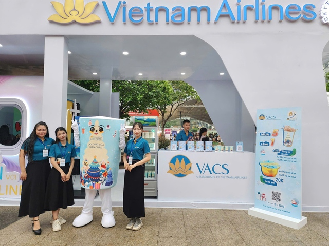 Trà sữa trên Vietnam Airlines từng mê hoặc mọi người cùng hẹn bạn ở phố đi bộ Nguyễn Huệ tại HOZO Super Fest 2024- Ảnh 3.