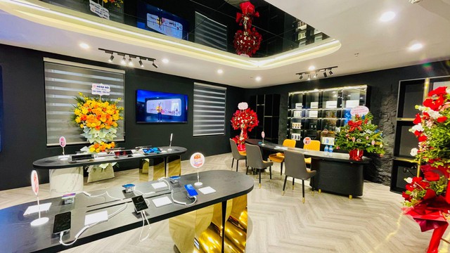 Không khí khai trương showroom điện thoại, máy tính bảng, laptop - Nam Á Store tại 249 Kim Mã, Ba Đình - Ảnh 8.