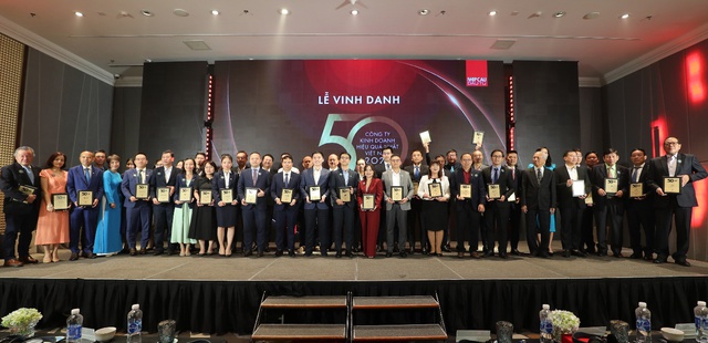 LPBank lọt Top 50 doanh nghiệp kinh doanh hiệu quả và Nhà tuyển dụng yêu thích- Ảnh 2.