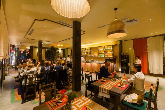 Nh&agrave; h&agrave;ng Vị Huế: N&acirc;ng tầm ẩm thực Cố đ&ocirc; - Ảnh 1.