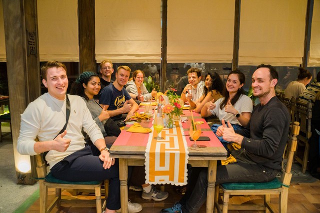 Nh&agrave; h&agrave;ng Vị Huế: N&acirc;ng tầm ẩm thực Cố đ&ocirc; - Ảnh 2.