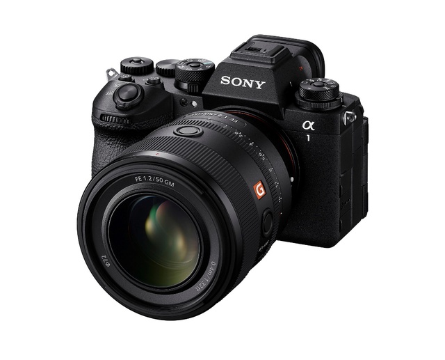 Sony ra mắt máy ảnh flagship thế hệ thứ hai Alpha 1 II và ống kính Zoom G Master đầu tiên với khẩu độ cố định F2 - Ảnh 1.