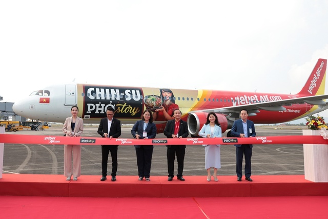 Tận hưởng tinh hoa hương vị Phở Story của CHIN-SU trên độ cao 10.000 mét cùng Vietjet - Ảnh 2.