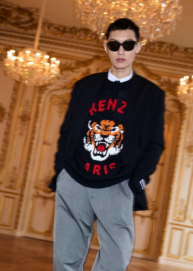 KENZO Xuân - Hè 2024: Vọng âm hưng phấn của city pop - Ảnh 3.