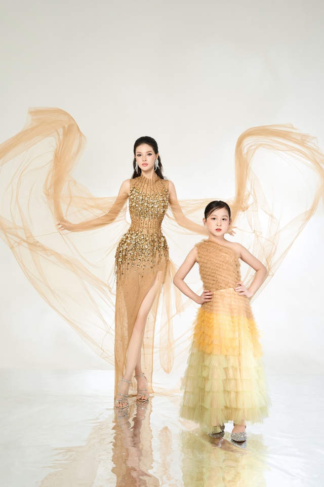 Linh Nhi - Ngôi sao nhí sáng giá trên đường băng Shanghai Fashion Week  2024 - Ảnh 4.