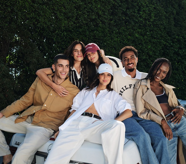 Tommy Hilfiger khuấy động chiến dịch mùa xuân 2024 cùng “Kendall và những người bạn - Ảnh 1.
