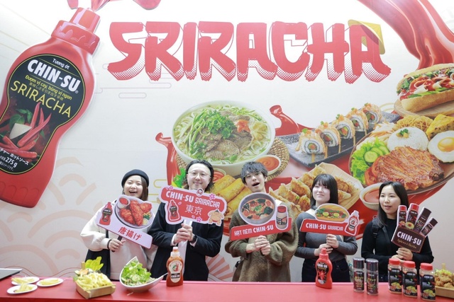 Luke Nguyễn đốn tim thực khách với màn trổ tài cùng tương ớt Chin-su Sriracha - Ảnh 4.