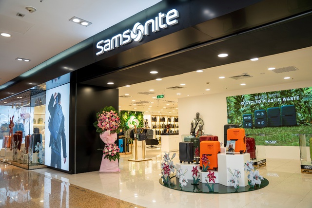 Samsonite khai trương cửa hàng Flagship tại TP.HCM - Ảnh 1.
