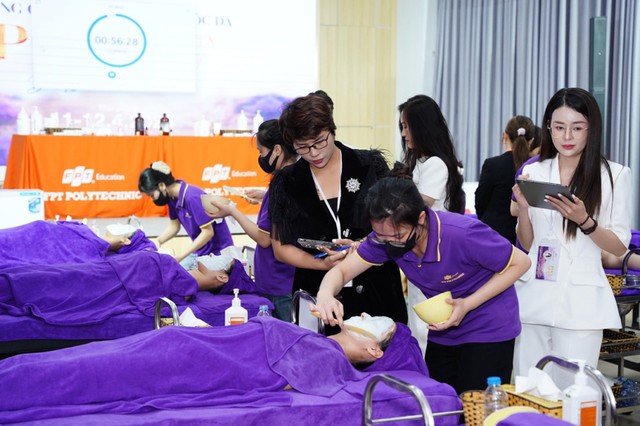 Chung kết cuộc thi l&agrave;m đẹp ti&ecirc;u chuẩn quốc tế d&agrave;nh cho sinh vi&ecirc;n, giải thưởng trị gi&aacute; h&agrave;ng trăm triệu đồng - Ảnh 3.