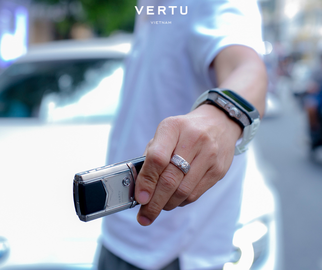 Giải mã lý do đồng hồ thông minh trăm triệu của Vertu thu hút giới trẻ Việt Nam - Ảnh 3.