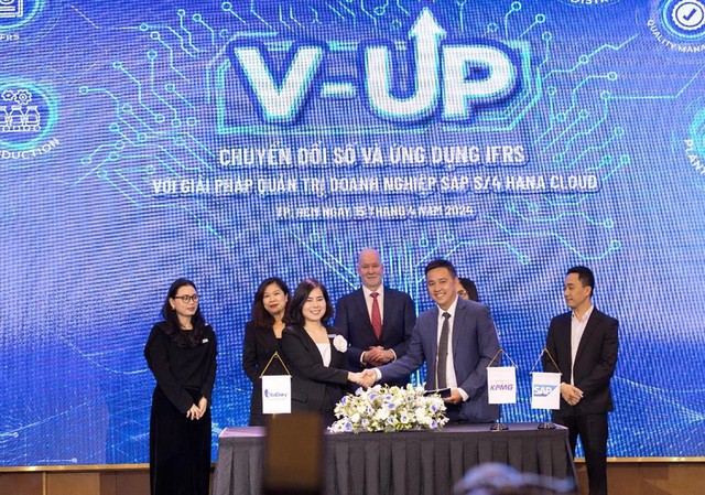 VitaDairy vào top 10 doanh nghiệp tăng trưởng nhanh nhất Việt Nam 2024- Ảnh 2.