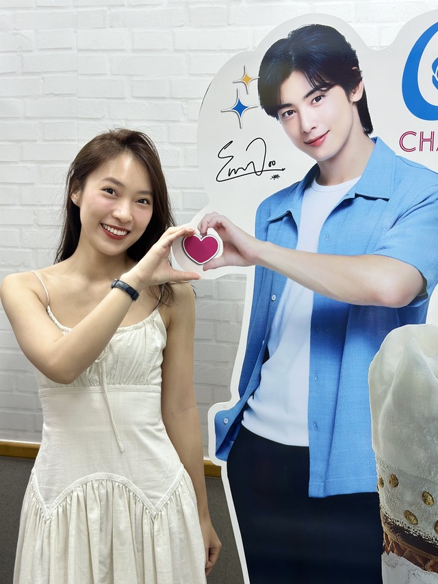 Thực hư hot trend “chụp hình cưới” với Cha Eun Woo tại cửa hàng tiện lợi - Ảnh 1.