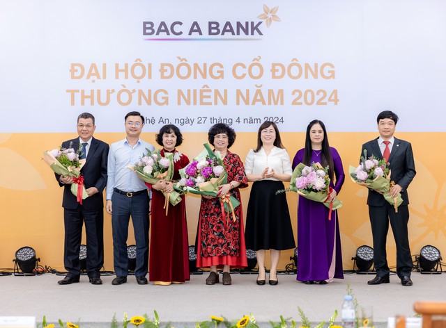 BAC A BANK ra mắt thành viên Hội đồng quản trị nhiệm kỳ mới- Ảnh 5.