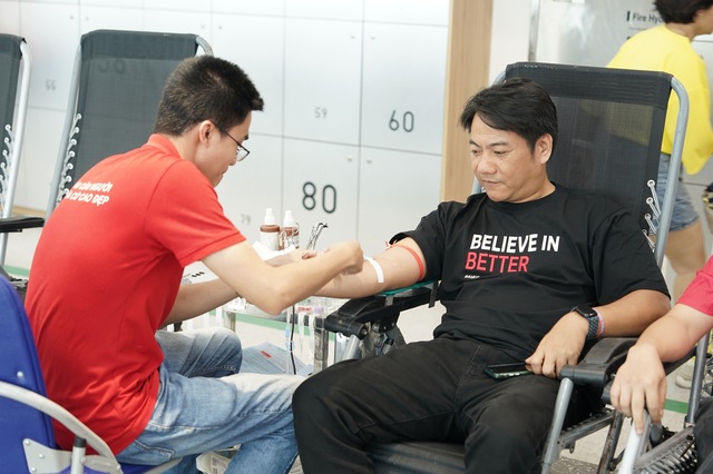 Gần 200 thành viên AIA Việt Nam tham gia hiến máu nhân đạo - Ảnh 4.