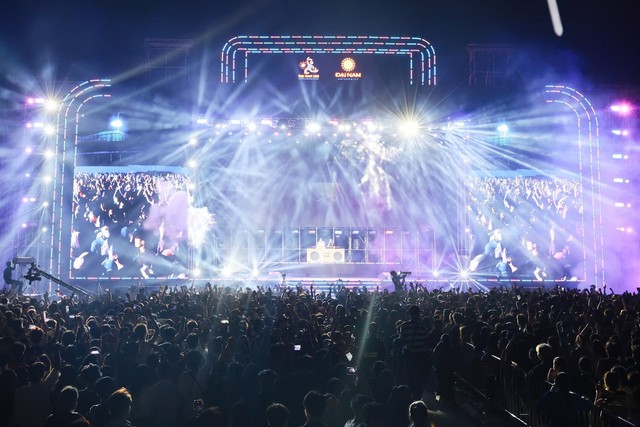 Lễ hội âm nhạc lớn tại miền Bắc cho học sinh THPT, quy tụ dàn line-up cực hot, thu hút 15.000 khán giả - Ảnh 1.