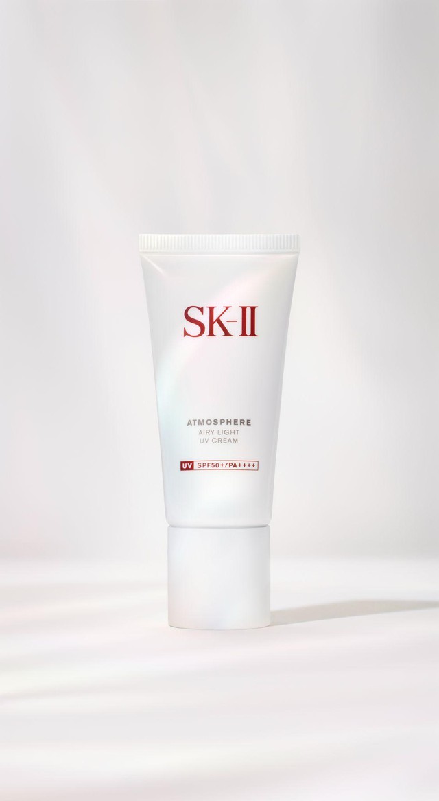 Sở hữu làn da trong suốt tựa pha lê cùng bộ đôi dưỡng sáng cao cấp SK-II - Ảnh 5.