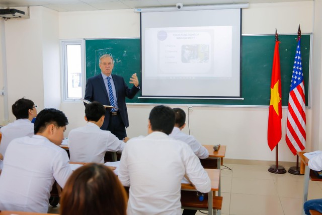 Nhận bằng MBA quốc tế ngay tại Việt Nam với chương trình từ ĐH Lincoln - Ảnh 2.