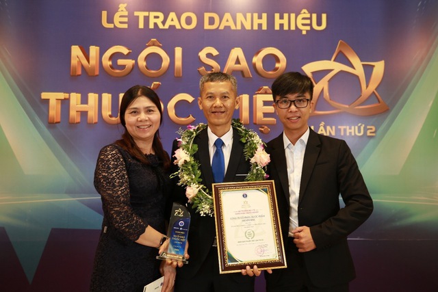 Imexpharm vinh dự nhận giải thưởng Ngôi Sao Thuốc Việt lần thứ 2 - Ảnh 1.