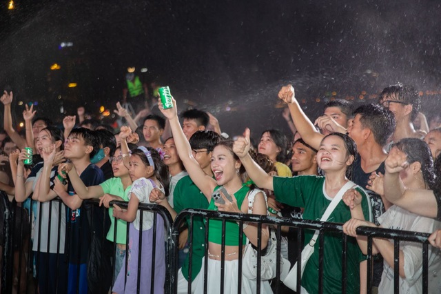 Hơn 35.000 bạn trẻ bật chế độ “cool thứ thiệt với Lễ hội biển Sprite tại Nha Trang - Ảnh 9.