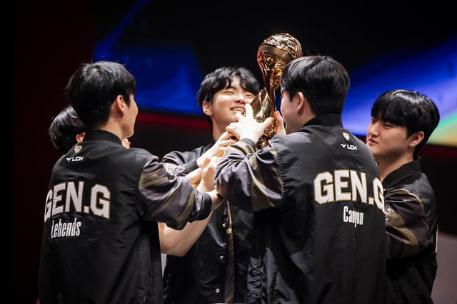 Gen.G giành danh hiệu vô địch quốc tế trước khi gặp gỡ người hâm mộ Việt - Ảnh 1.