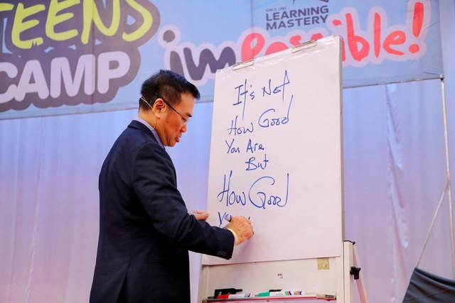 Dr Ernest Wong - Tiên phong chú trọng kỹ năng sống và phát triển năng lực cá nhân cho thanh thiếu niên - Ảnh 2.