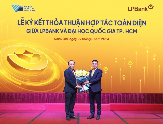 LPBank hợp tác toàn diện với Đại học Quốc gia Thành phố Hồ Chí Minh - Ảnh 2.