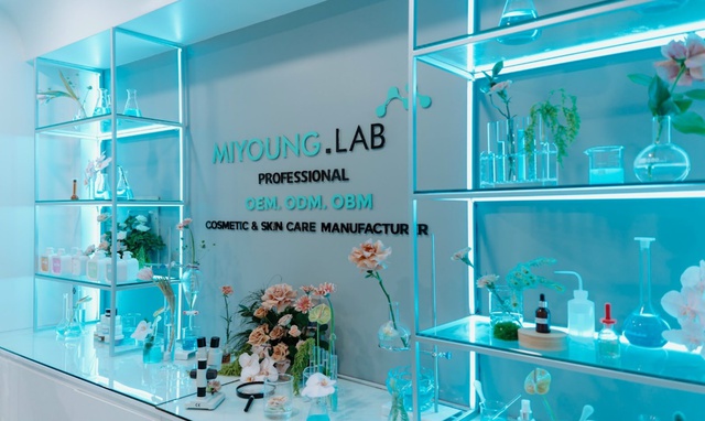 Sự kiện khai trương trụ sở MiYoung Cosmetic & Lab của CEO Huyền Nguyễn - Ảnh 1.