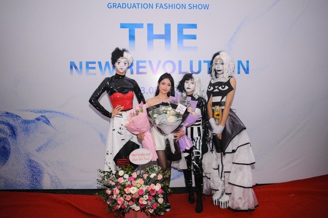 Khơi nguồn sáng tạo từ BST thời trang của các nhà thiết kế trẻ trường Đại học Mở Hà Nội - Ảnh 7.