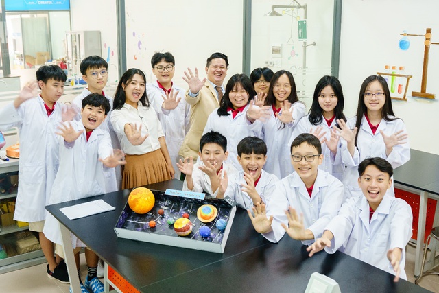 Top phòng thực hành cực chất ở Royal School: Có hẳn nơi “đua” mô hình robot, triển lãm nghệ thuật - Ảnh 5.