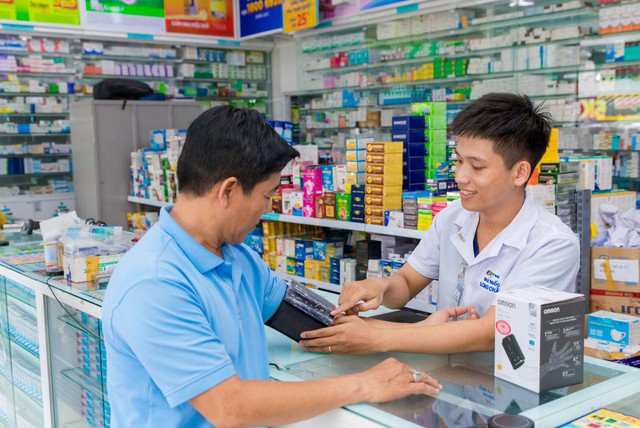 FPT Long Châu hợp tác OMRON Healthcare cung cấp chuỗi thiết bị y tế thế hệ mới- Ảnh 1.