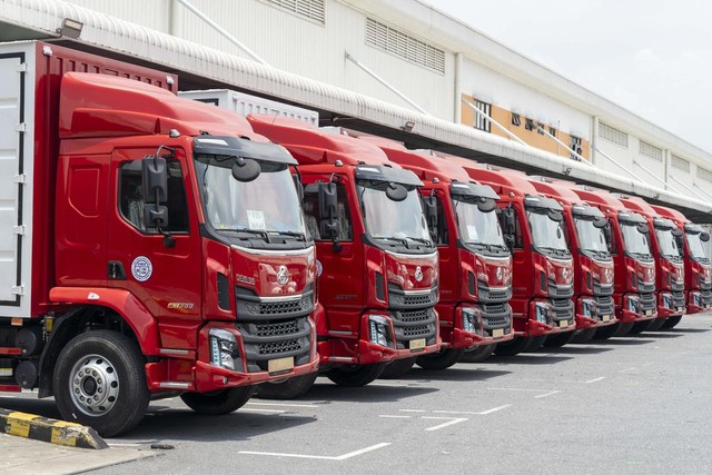 Chenglong Hải Âu bàn giao lô xe tải thùng cho BEST Express Việt Nam - Ảnh 2.