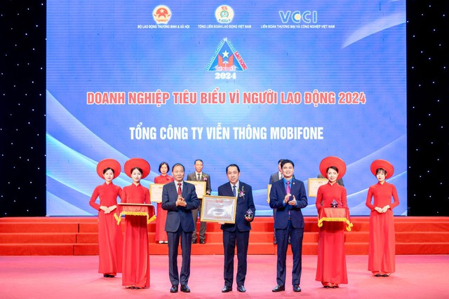 MobiFone lọt top 67 Doanh nghiệp tiêu biểu vì Người lao động năm 2024 - Ảnh 2.