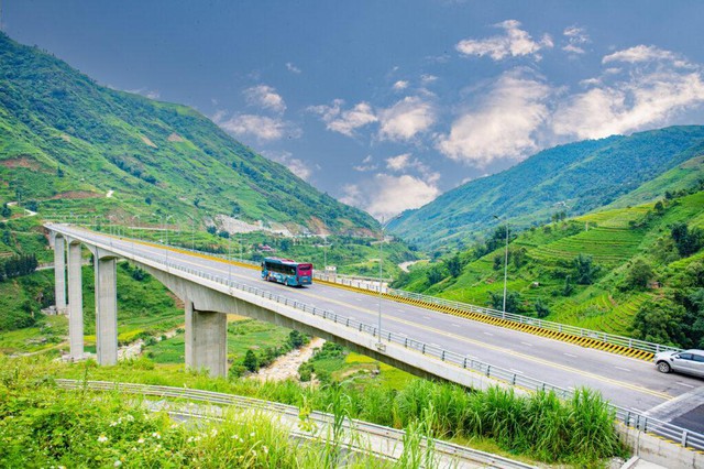 Quy hoạch hạ tầng giao thông Lào Cai: Điểm nhấn thu hút đầu tư - Ảnh 1.