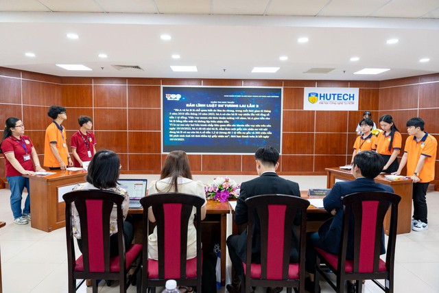 Sinh viên Luật kinh tế HUTECH vững vàng tư thế chuyên viên pháp lý với trải nghiệm thực tiễn liên tục - Ảnh 5.