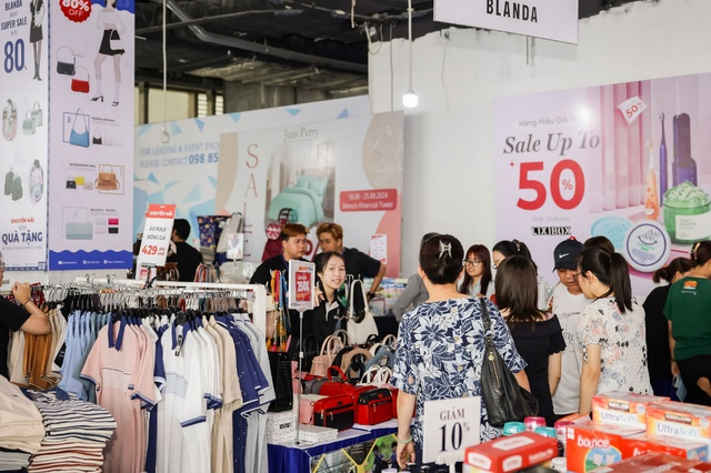 Siêu hội hàng hiệu Mega Sale Festival với quy mô lớn bậc nhất đã sẵn sàng với giá sốc bất ngờ! - Ảnh 8.