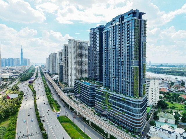 Masterise Homes bàn giao sổ hồng cho cư dân LUMIÈRE riverside theo đúng cam kết- Ảnh 1.