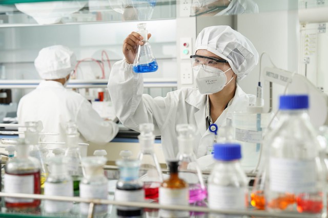 Imexpharm tổ chức hội nghị nhà đầu tư và chuyên gia phân tích 6 tháng đầu năm 2024 - Ảnh 2.